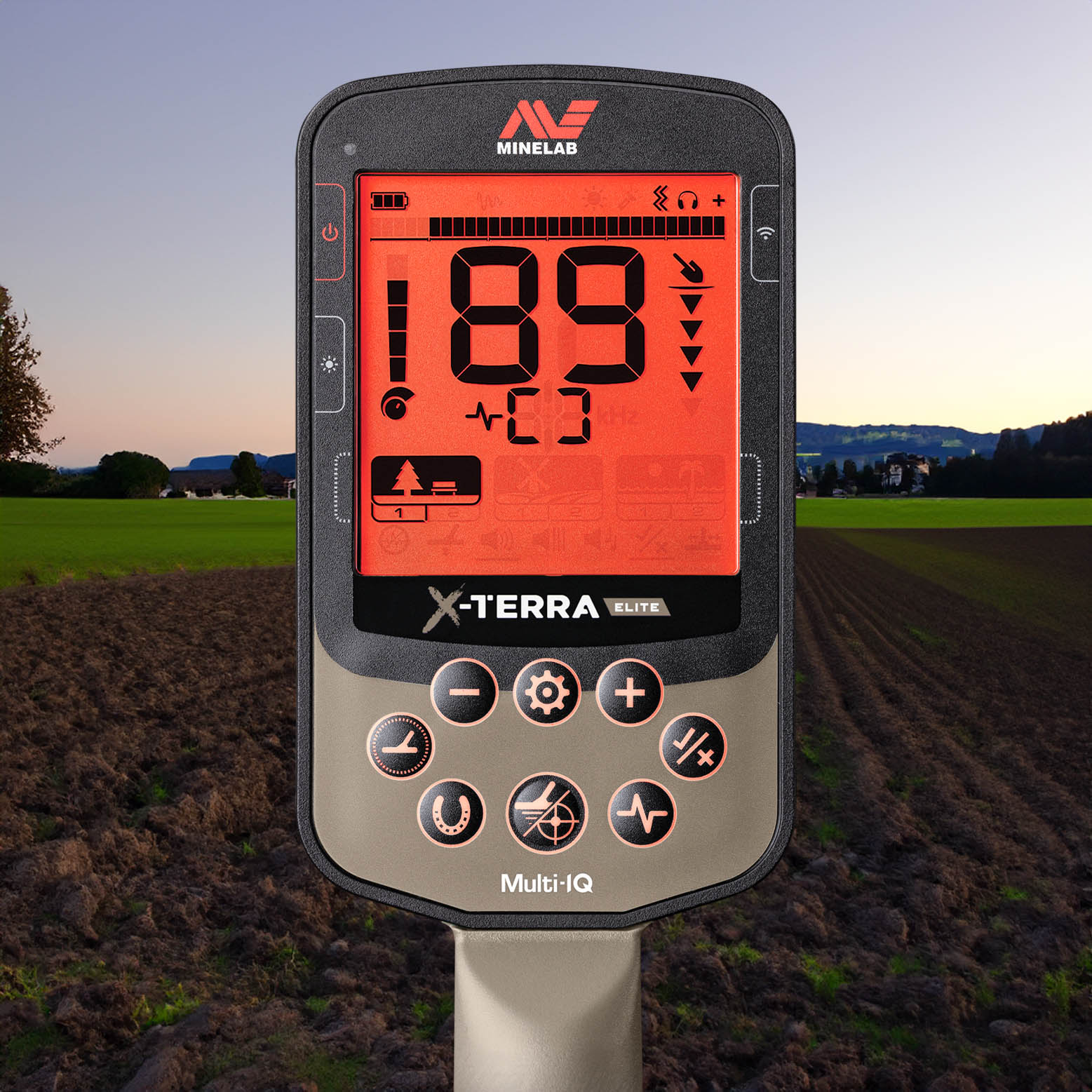 Minelab X-Terra Elite Metalldetektor Expedition Pack mit gratis Pro-Find 40 Pinpointer